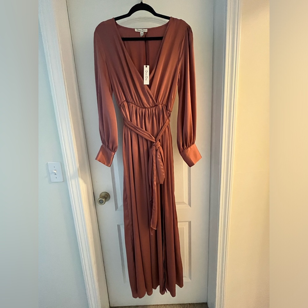 Bump/breastfeeding friendly dress size M